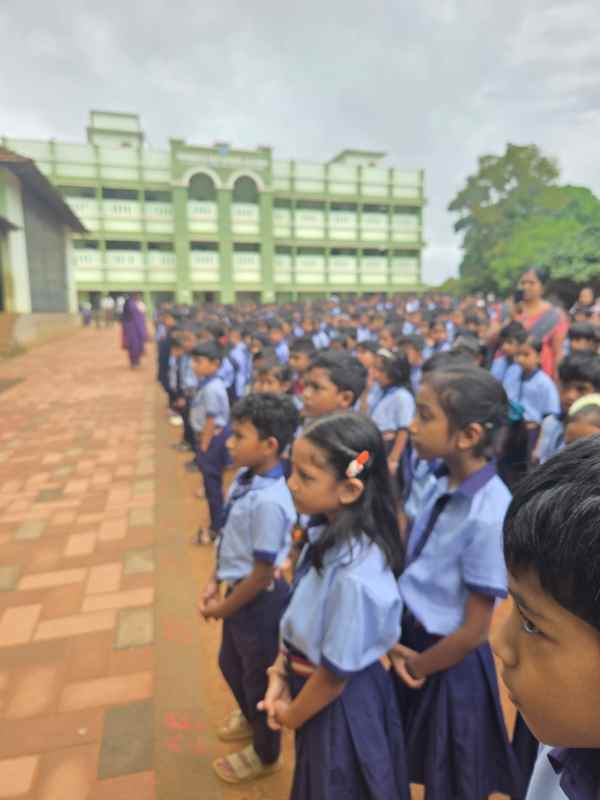 DWARAKA AUP SCHOOL NALLOORNAD